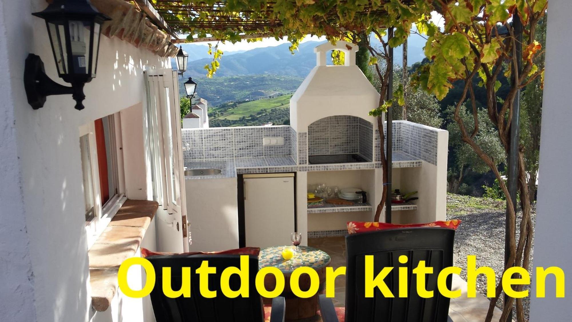Tiny House 12M2 In Holiday Park With 55 M2 Pool Tolox Exteriör bild
